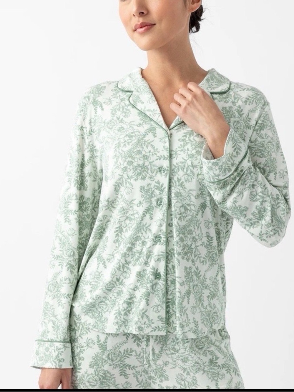 NWT Cozy Earth Size M Long Sleeve Bamboo Shirt In  Celadon Toile Pattern